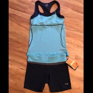 Form-fitting yoga/running/workout set